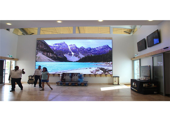 P2.5mm 1R1G1B Indoor Fixed LED Display 600 -800 cd/m² Brightness