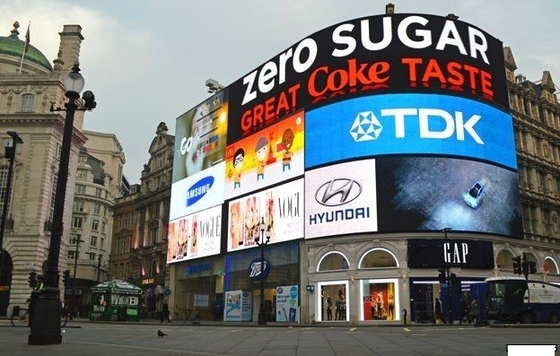 P8 SMD3535 200W Outdoor Advertising Led Display 5500nits IP54